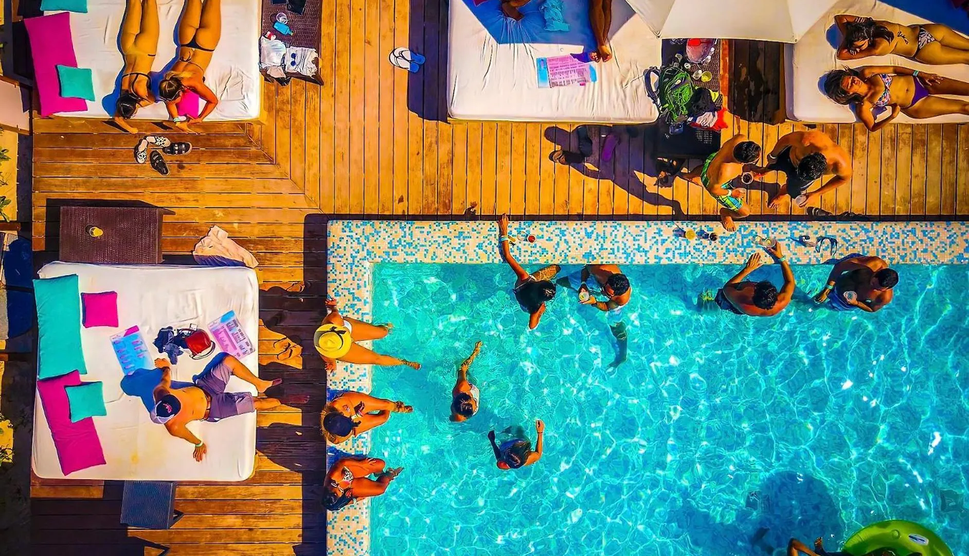 B4 Romantic Beachside Escape Ubud Theme Memory Foam King Bed Kitchen Ac Playa del Carmen Mexico